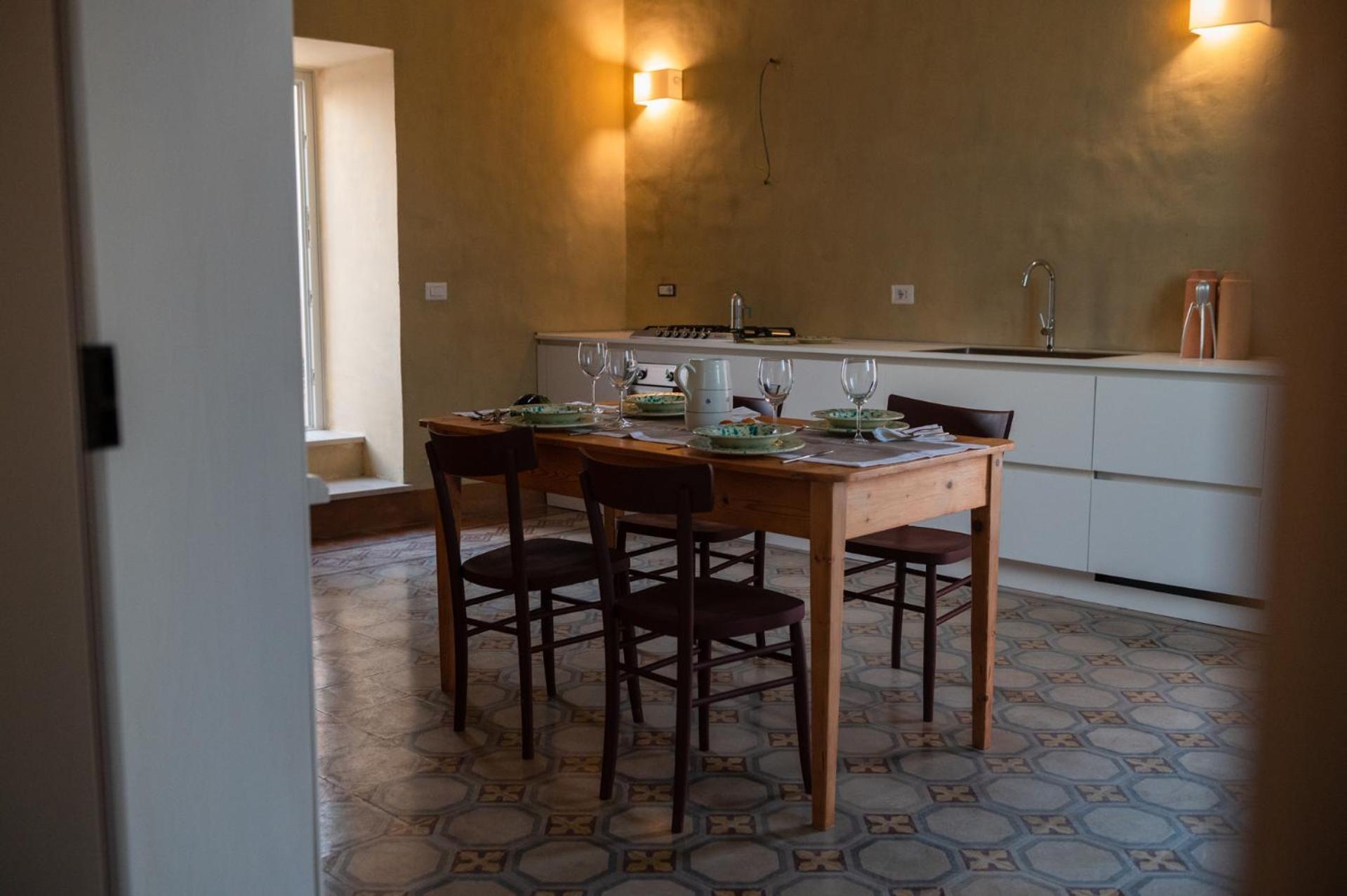 Palazzo Pati Hotel Tiggiano Bagian luar foto