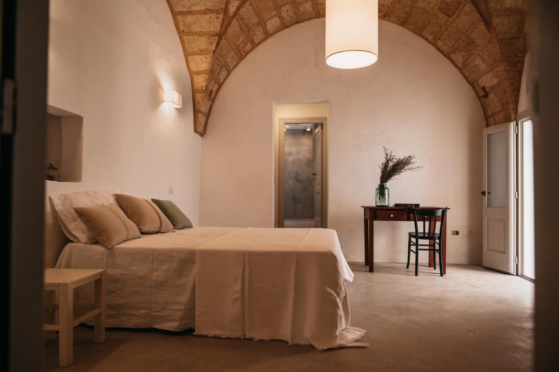 Palazzo Pati Hotel Tiggiano Bagian luar foto