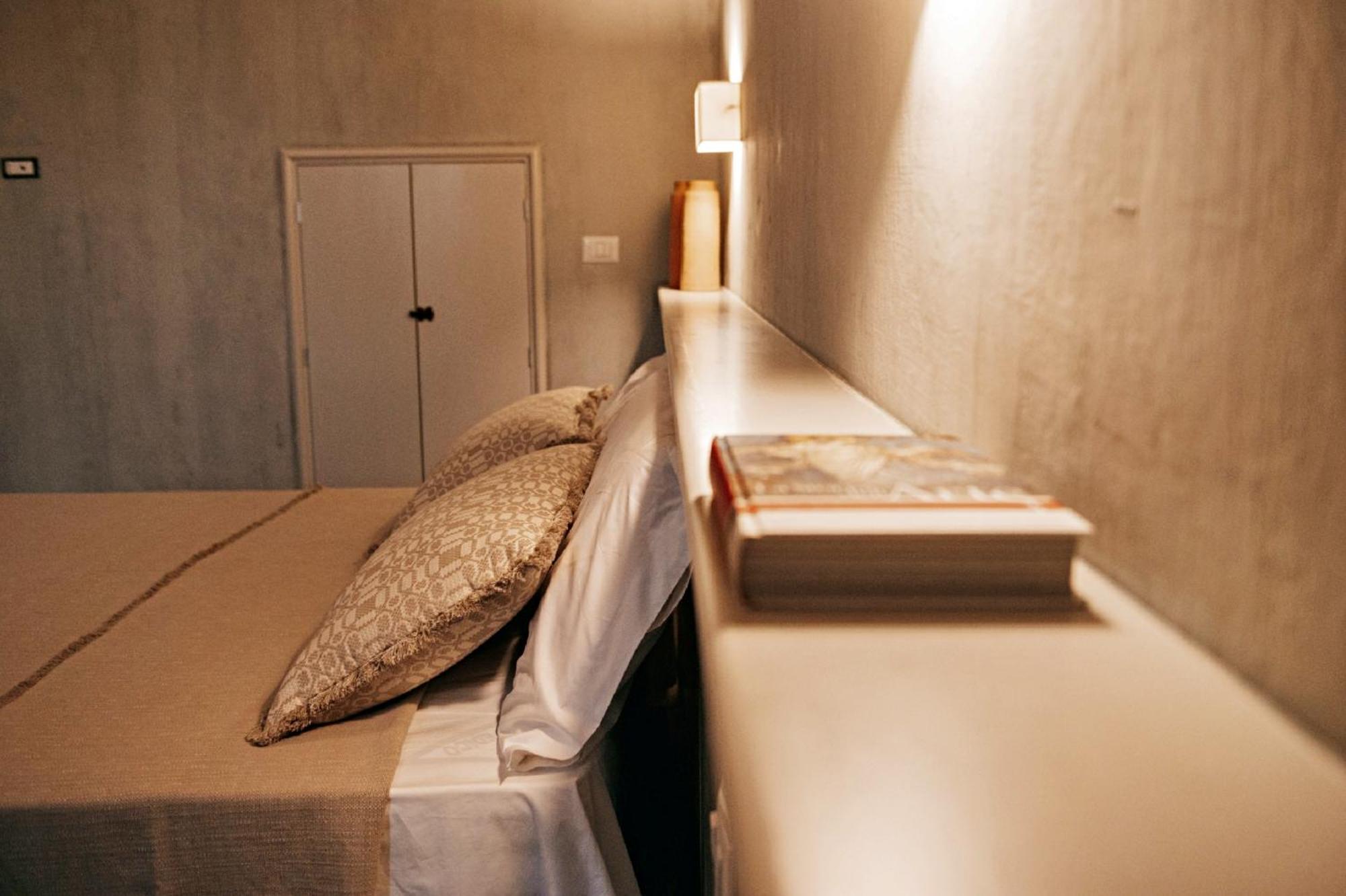 Palazzo Pati Hotel Tiggiano Bagian luar foto