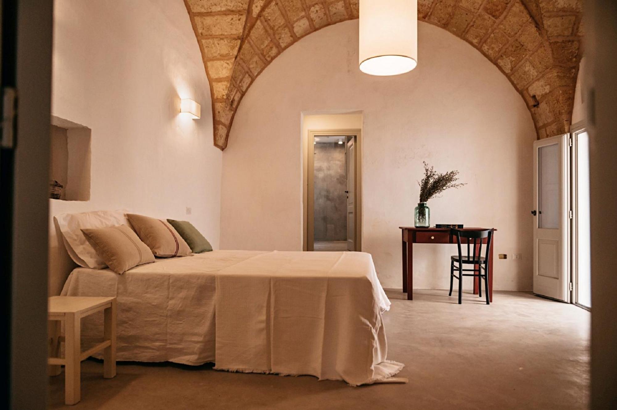 Palazzo Pati Hotel Tiggiano Bagian luar foto
