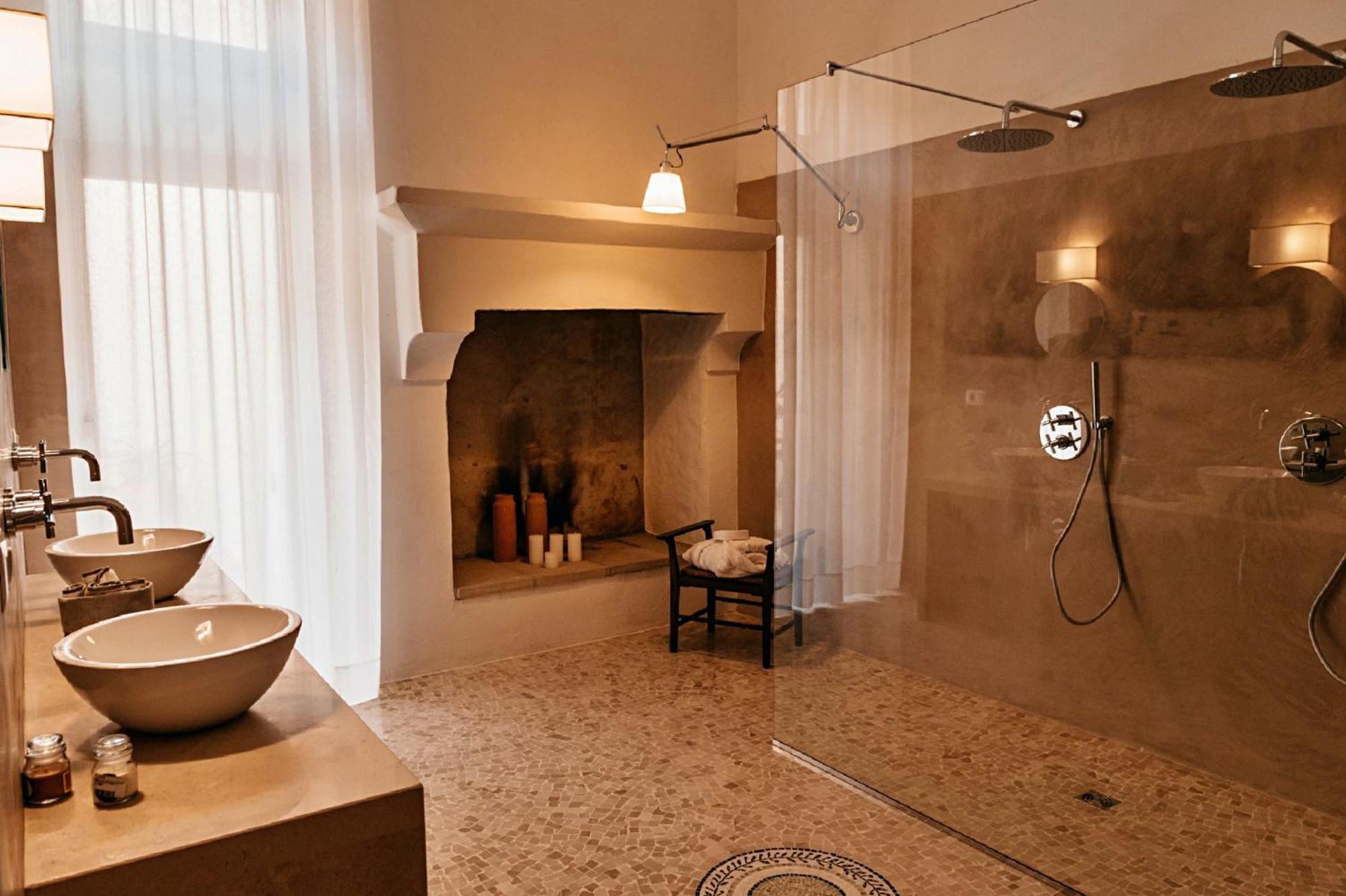 Palazzo Pati Hotel Tiggiano Bagian luar foto