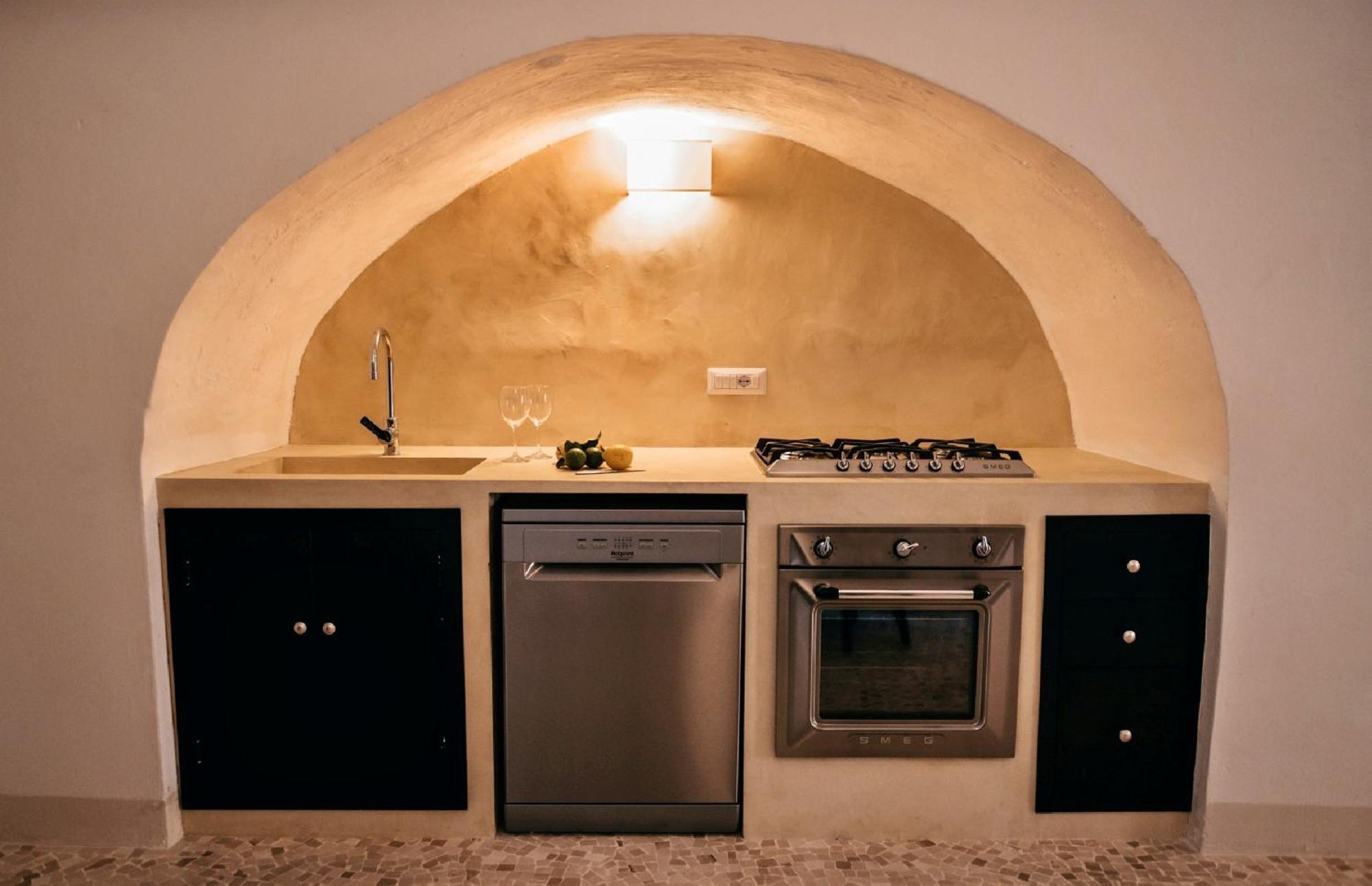 Palazzo Pati Hotel Tiggiano Bagian luar foto
